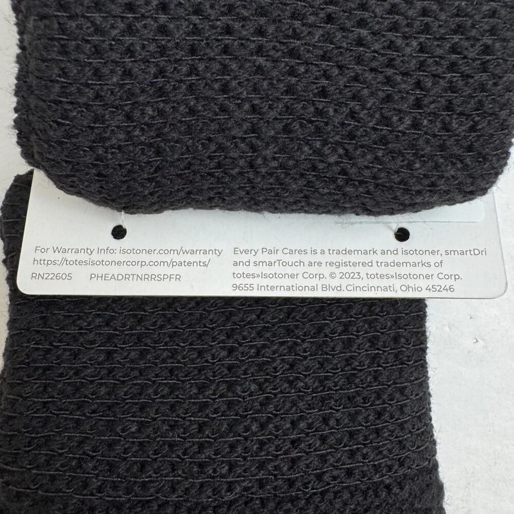 Isotoner NEW smartDri Gloves Women's One Size Black SmarTouch Faux Fur Lining